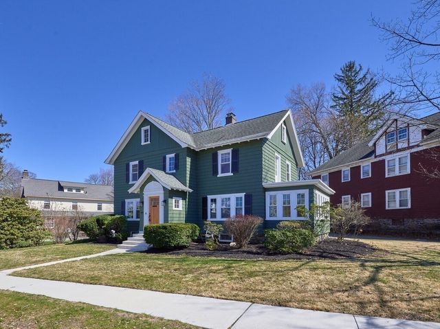 108 Longfellow Rd., Worcester, MA 01602