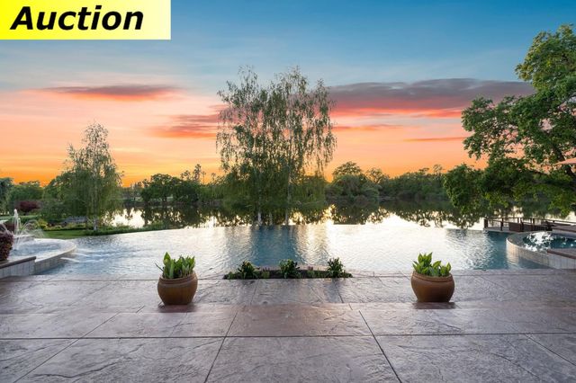 10676 Wilton Rd, Elk Grove, CA 95624