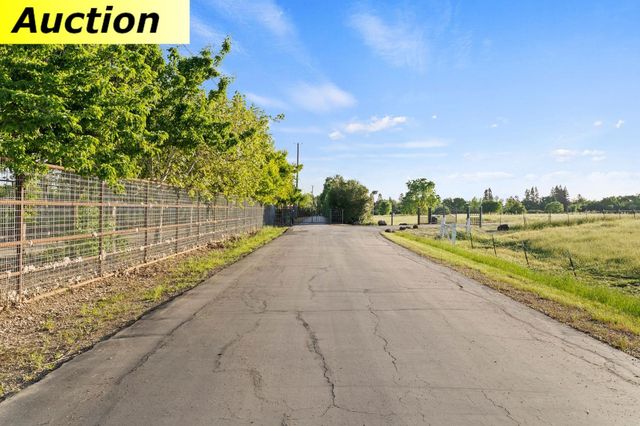 10676 Wilton Rd, Elk Grove, CA 95624