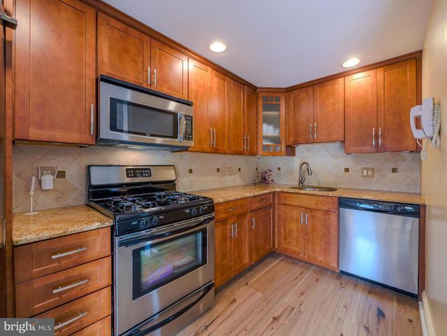 5360 DELMAR DR, Clifton Heights, PA 19018