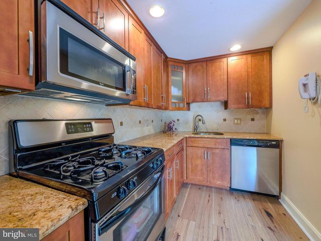 5360 DELMAR DR, Clifton Heights, PA 19018