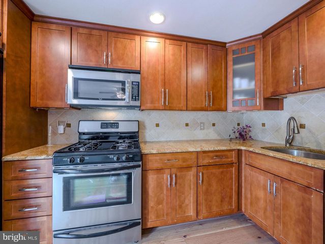 5360 DELMAR DR, Clifton Heights, PA 19018