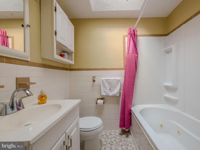 5360 DELMAR DR, Clifton Heights, PA 19018