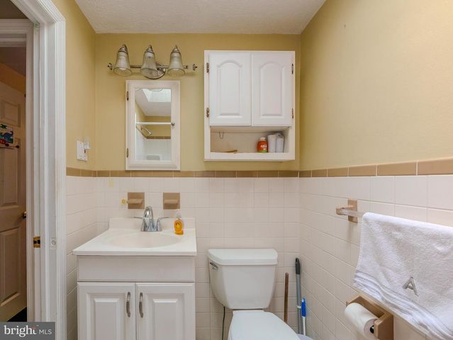 5360 DELMAR DR, Clifton Heights, PA 19018