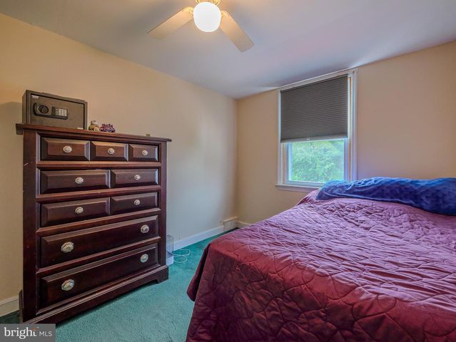 5360 DELMAR DR, Clifton Heights, PA 19018