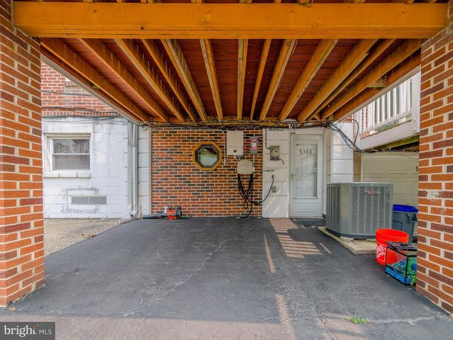 5360 DELMAR DR, Clifton Heights, PA 19018