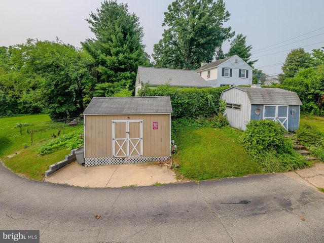 5360 DELMAR DR, Clifton Heights, PA 19018