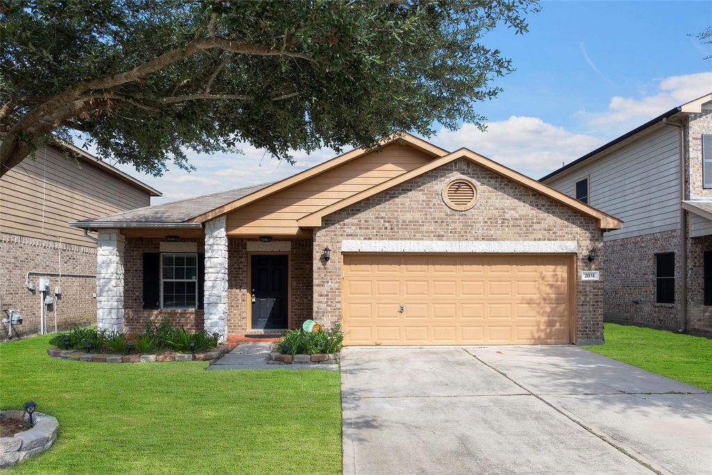 2031 Beacon Chase Court, Spring, TX 77373