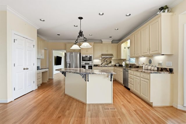 14020 Belle Pointe Drive, Little Rock, AR 72212
