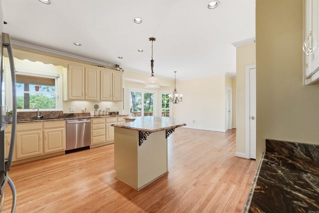 14020 Belle Pointe Drive, Little Rock, AR 72212