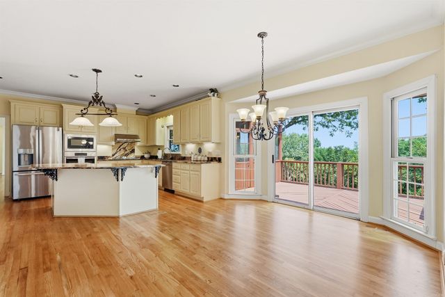 14020 Belle Pointe Drive, Little Rock, AR 72212