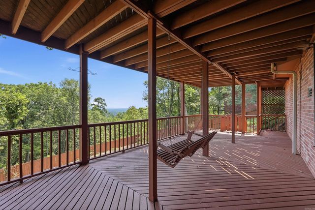 14020 Belle Pointe Drive, Little Rock, AR 72212