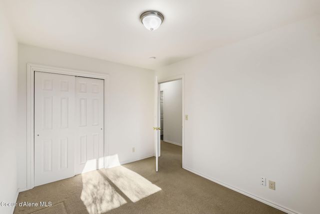 200 Brittany Loop, Kootenai, ID 83840