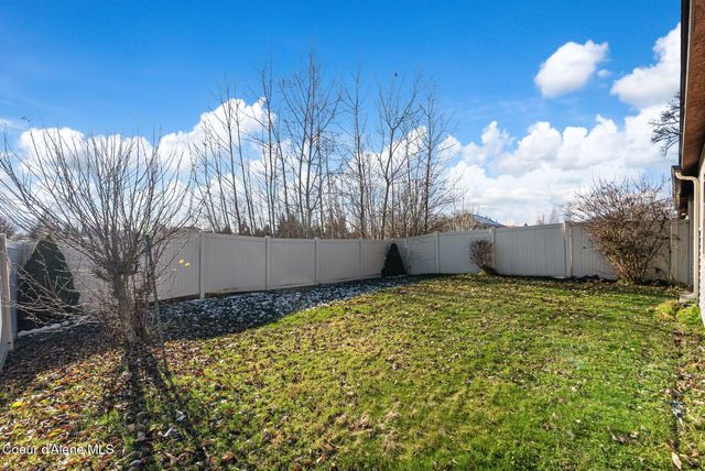 200 Brittany Loop, Kootenai, ID 83840