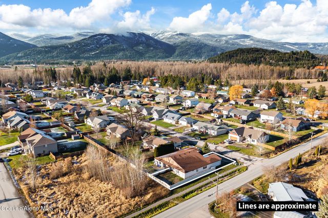 200 Brittany Loop, Kootenai, ID 83840