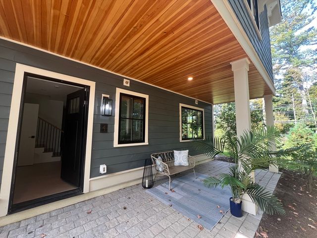 145 Warren St 4, Newton, MA 02459