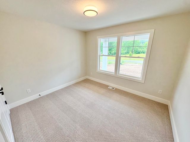 5888 Valley Point Drive Se, Caledonia Twp, MI 49316