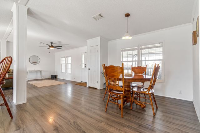 801 Collier Bend Road, Charlotte, TN 37036