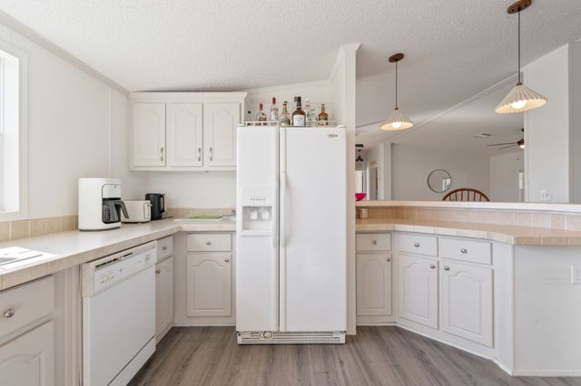 801 Collier Bend Road, Charlotte, TN 37036