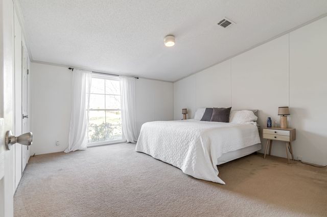 801 Collier Bend Road, Charlotte, TN 37036