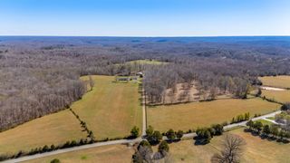 801 Collier Bend Road, Charlotte, TN 37036