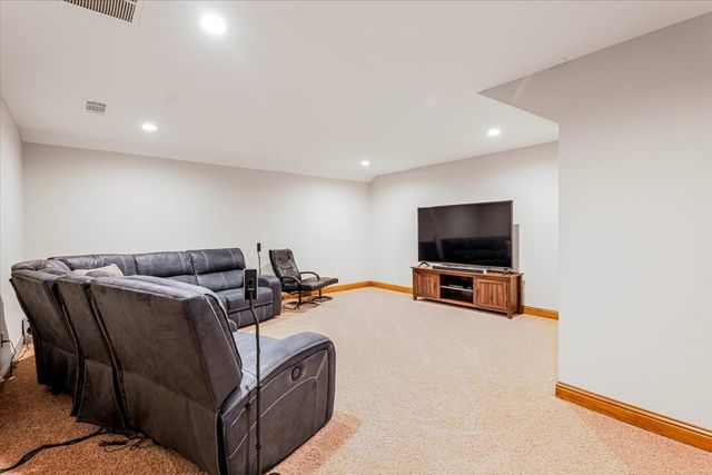 108 McClintock Court, Weatherford, TX 76088