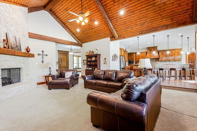 108 McClintock Court, Weatherford, TX 76088
