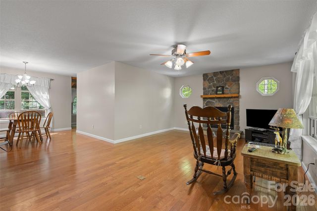 93 Streamside Drive, Waynesville, NC 28785