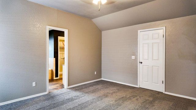 2605 N Lincoln Avenue, Moore, OK 73160