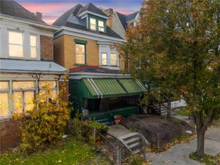 7138 Race St, Homewood Brushton, PA 15208