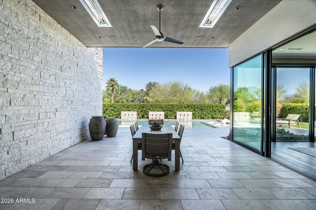 6838 E JOSHUA TREE Lane, Paradise Valley, AZ 85253