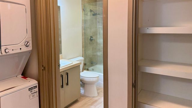 22 & 18 Kili Nahe St Lot 2, Lahaina, HI 96761