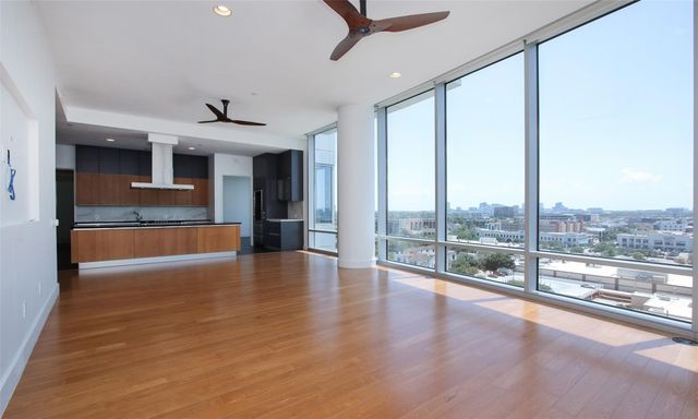 2727 Kirby Drive 10B, Houston, TX 77098