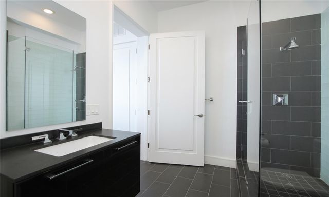 2727 Kirby Drive 10B, Houston, TX 77098