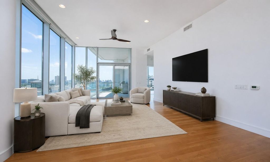 2727 Kirby Drive 10B, Houston, TX 77098