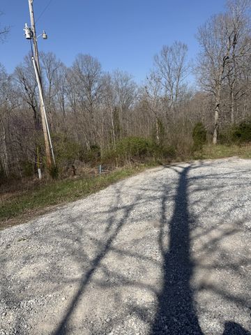 500 Day Ln, Tennessee Ridge, TN 37178