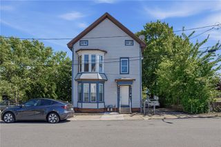 6 Bloomingdale Avenue, Pawtucket, RI 02860