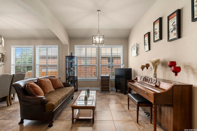 10612 Foxen Way, Helotes, TX 78023