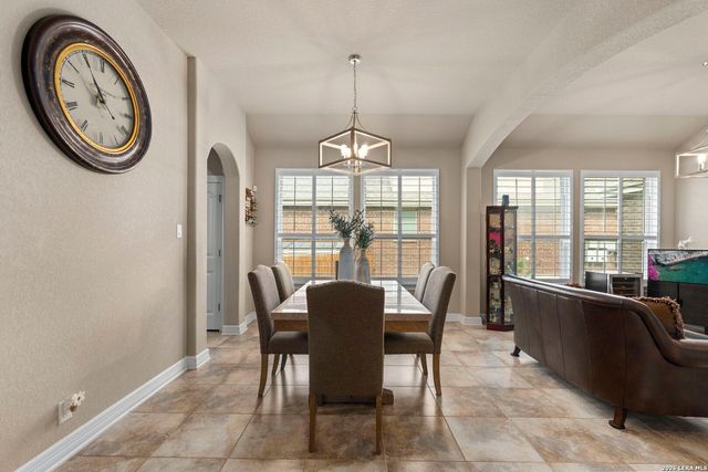 10612 Foxen Way, Helotes, TX 78023