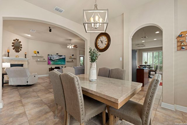 10612 Foxen Way, Helotes, TX 78023