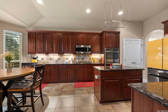 10612 Foxen Way, Helotes, TX 78023