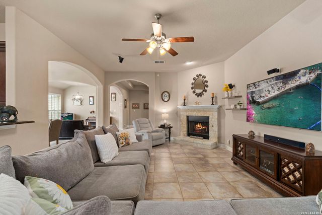 10612 Foxen Way, Helotes, TX 78023