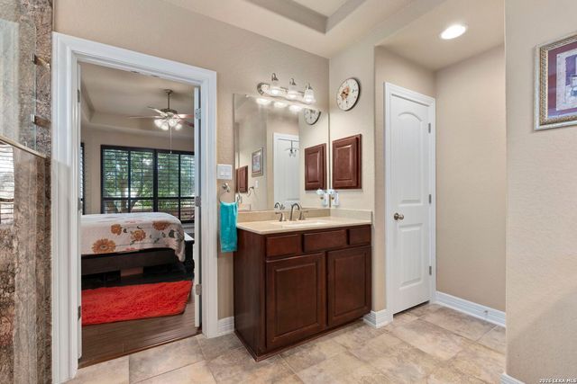 10612 Foxen Way, Helotes, TX 78023