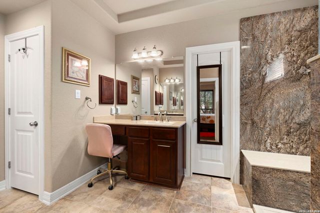 10612 Foxen Way, Helotes, TX 78023
