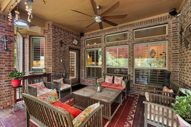 10612 Foxen Way, Helotes, TX 78023