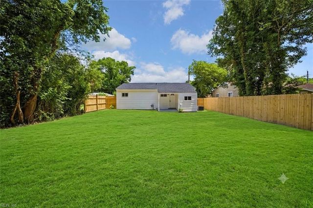 2600 Roanoke AVE, Portsmouth, VA 23704