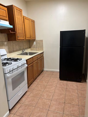 204 South Street, Newburgh, NY 12550