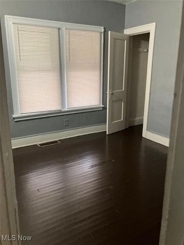 13702 McElhattan, Cleveland, OH 44110