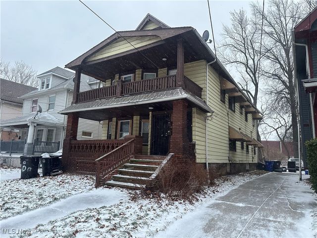 13702 McElhattan, Cleveland, OH 44110