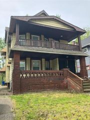 13702 McElhattan, Cleveland, OH 44110